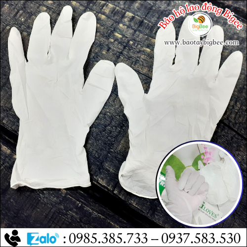   Găng tay y tế TTGloves màu trắng.